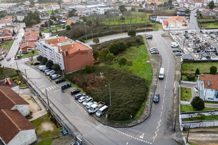 Terreno para Venda em Argoncilhe