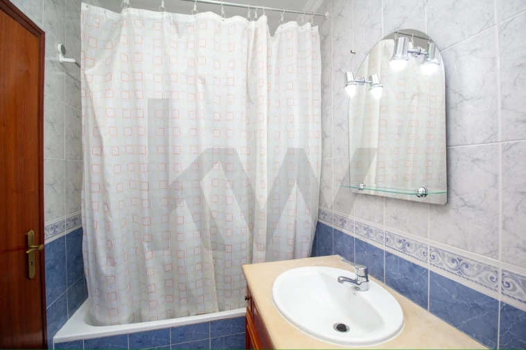 Apartamento T2 para Venda em Alpiarça Foto 8