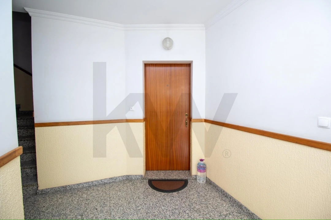 Apartamento T2 para Venda em Alpiarça Foto 2