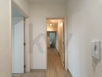 Apartamento T2 para Arrendamento em Santa Clara