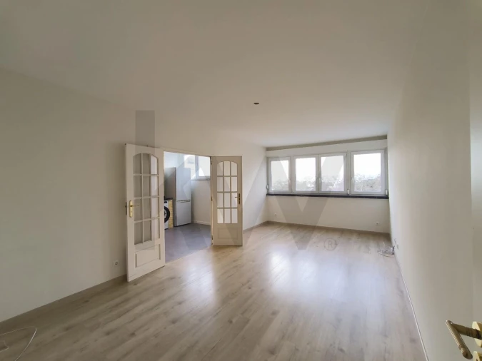 Apartamento T2 para Arrendamento em Santa Clara Foto 2