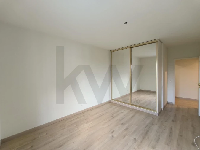Apartamento T2 para Arrendamento em Santa Clara Foto 17