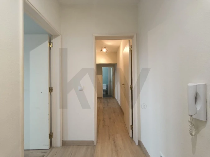 Apartamento T2 para Arrendamento em Santa Clara Foto 11