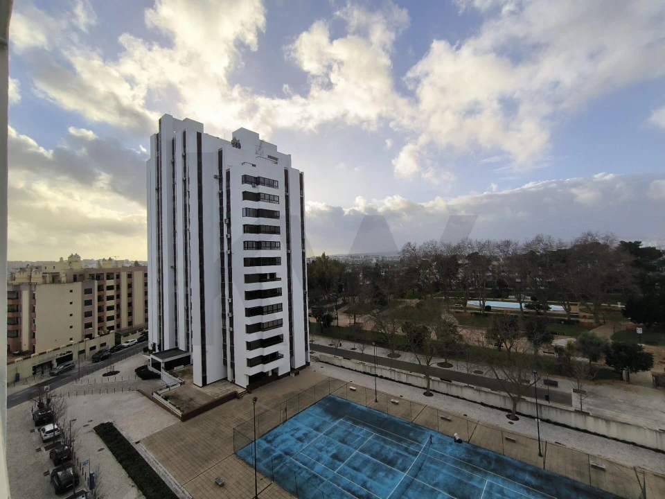 Apartamento T2 para Arrendamento em Santa Clara Foto 5