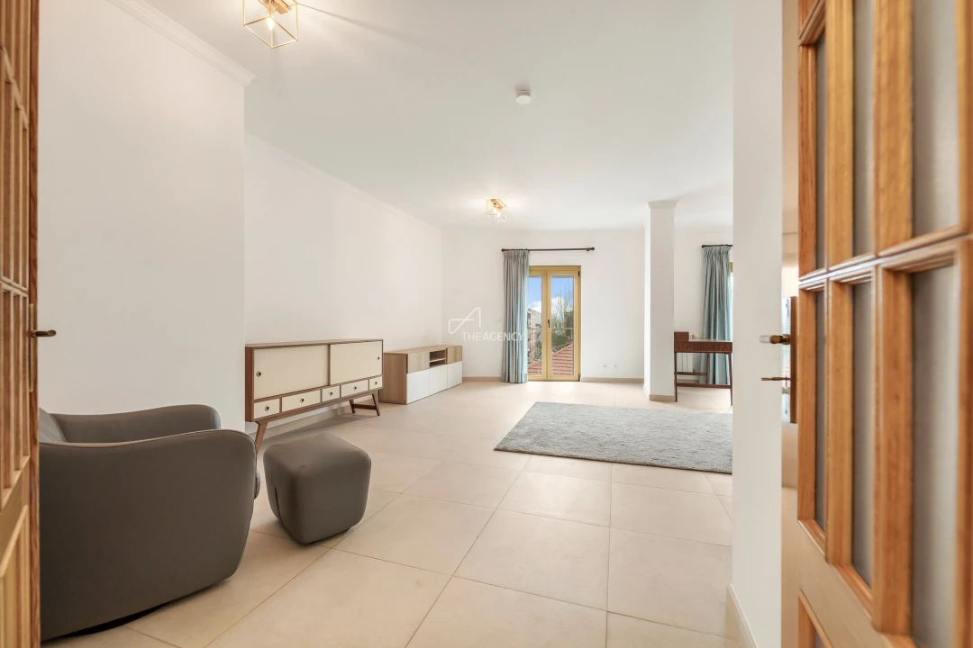 Apartamento T3 para Venda em Barreiro e Lavradio Foto 4