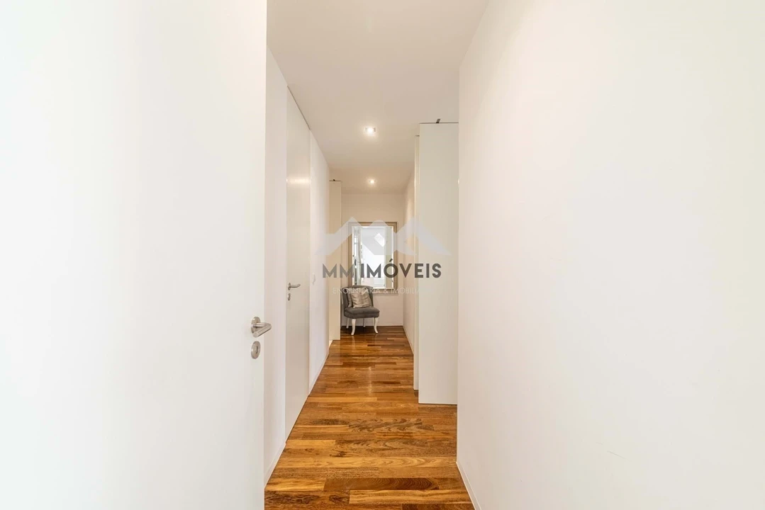 Apartamento T4 para Venda em Santa Marinha Foto 56