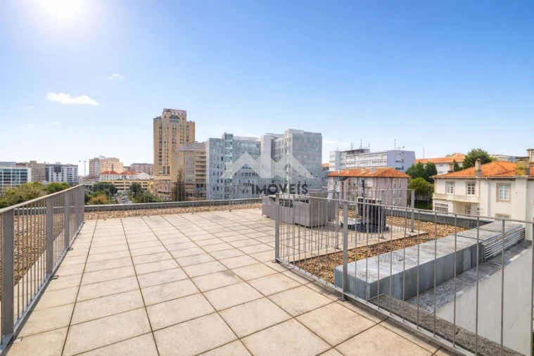 Apartamento T4 para Venda em Santa Marinha Foto 45