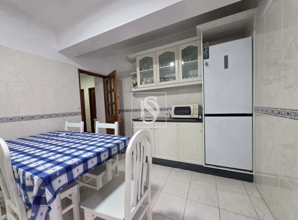 Apartamento T3 para Venda em Fafe Foto 2
