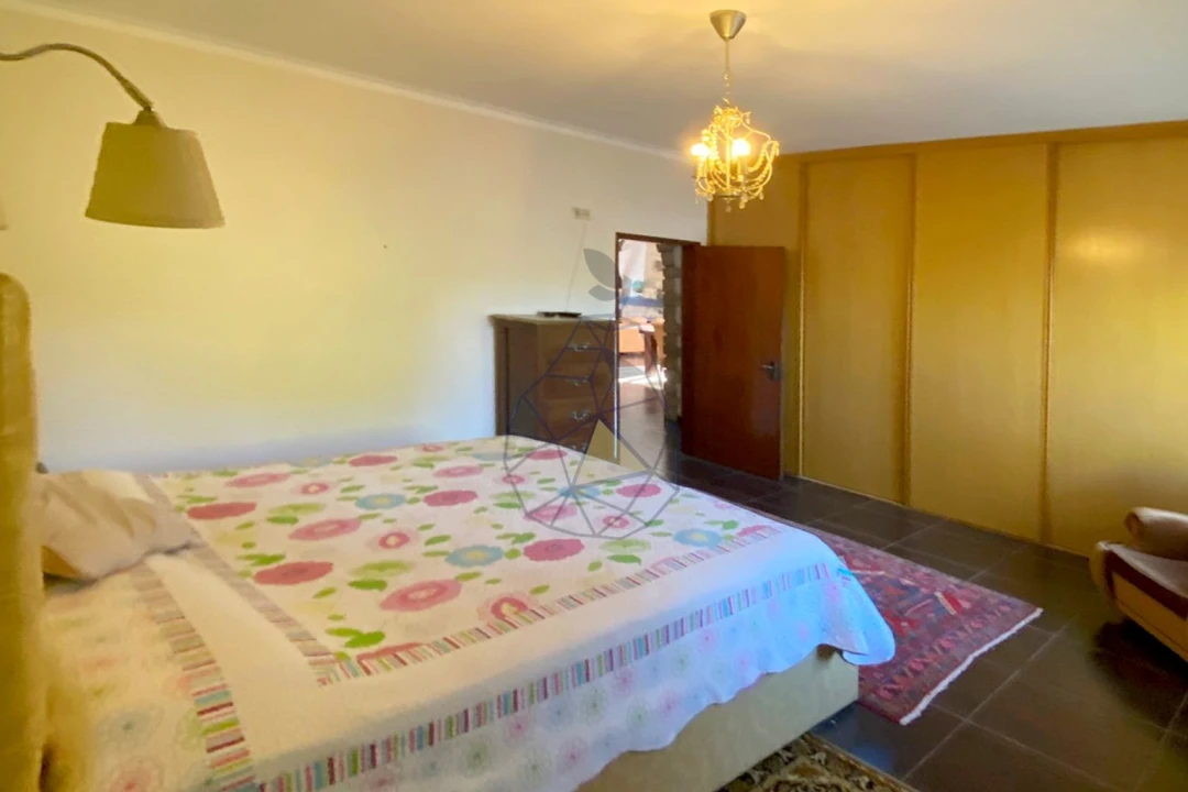 Moradia T5 para Venda em Guia Foto 23