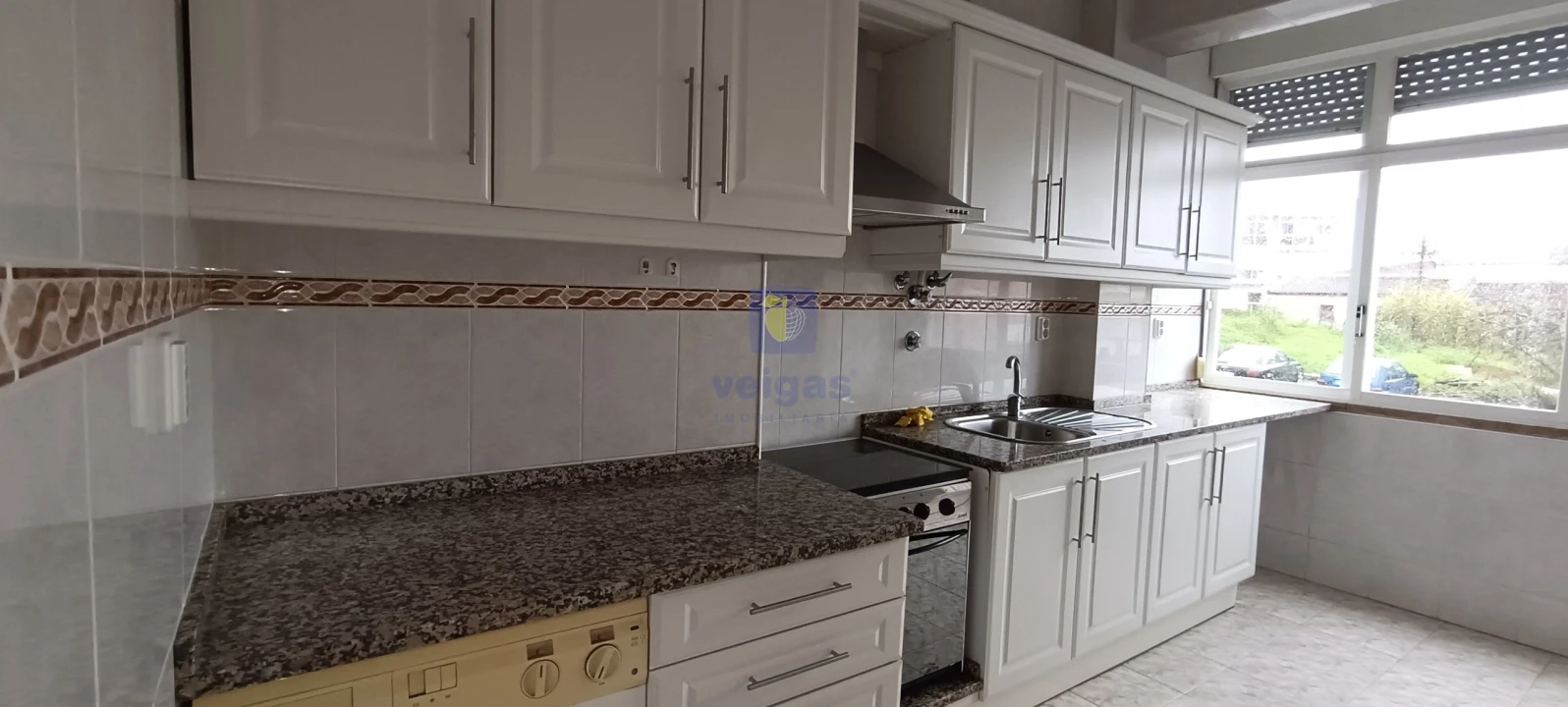 Apartamento T2 para Venda em Águas Livres Foto 5