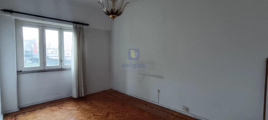 Apartamento T2 para Venda em Águas Livres Foto 4