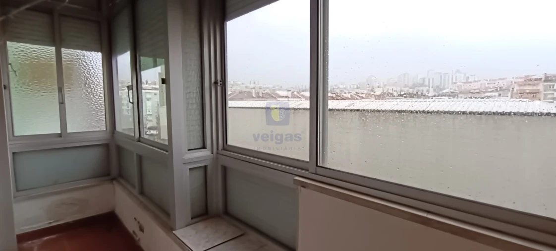 Apartamento T2 para Venda em Águas Livres Foto 16