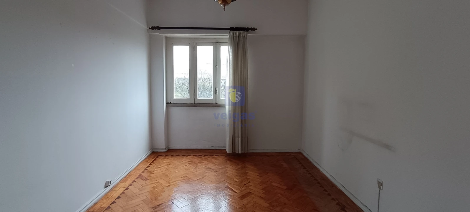 Apartamento T2 para Venda em Águas Livres Foto 3