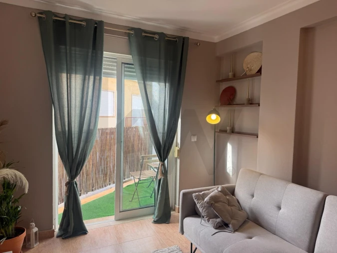 Apartamento T1 para Venda em Portimão Foto 6