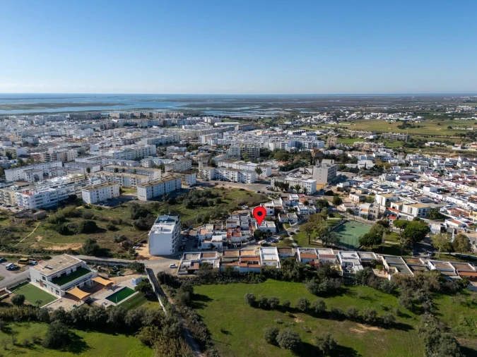 Moradia T2 para Venda em Quelfes Foto 44