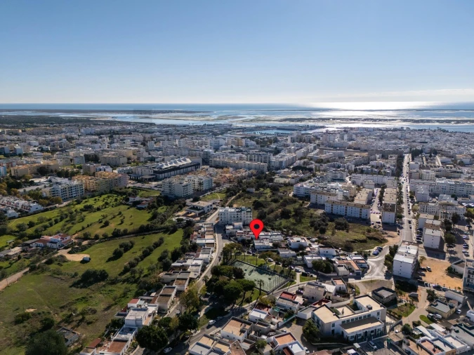 Moradia T2 para Venda em Quelfes Foto 42