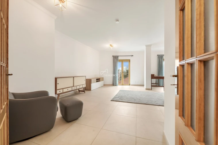 Apartamento T3 para Venda em Barreiro e Lavradio Foto 4