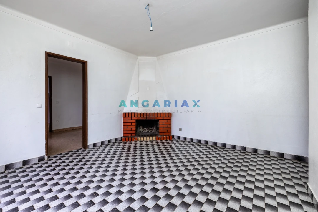 Moradia T2 para Venda em Batalha Foto 16