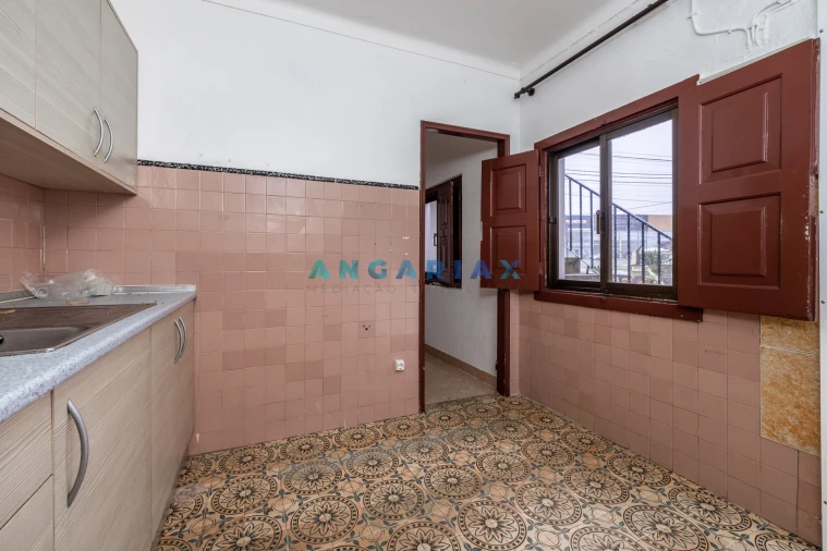 Moradia T2 para Venda em Batalha Foto 9