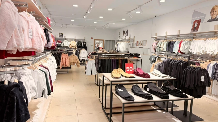 Loja para Trespasse em Mafamude e Vilar do Paraíso Foto 10