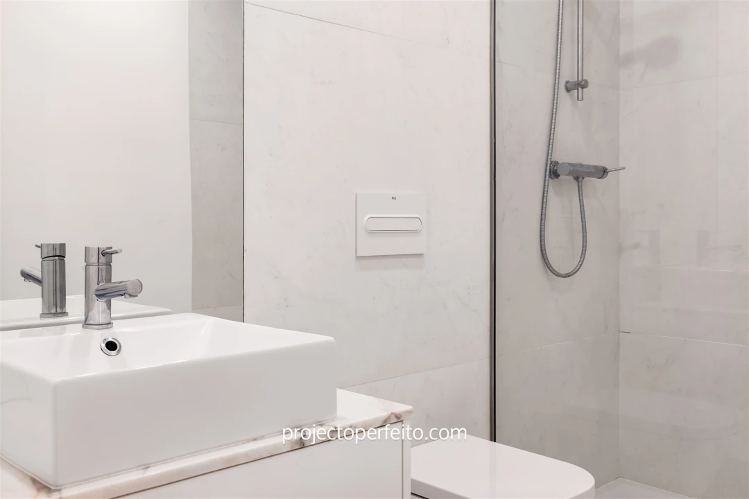 Apartamento T2 para Arrendamento em Espinho Foto 13