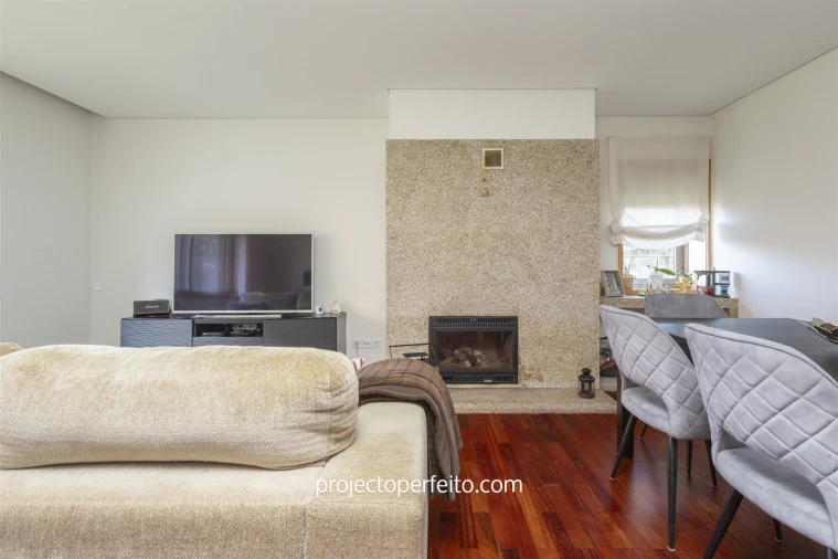 Apartamento T3 para Venda em Espinho Foto 6