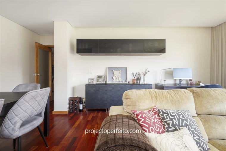 Apartamento T3 para Venda em Espinho Foto 3