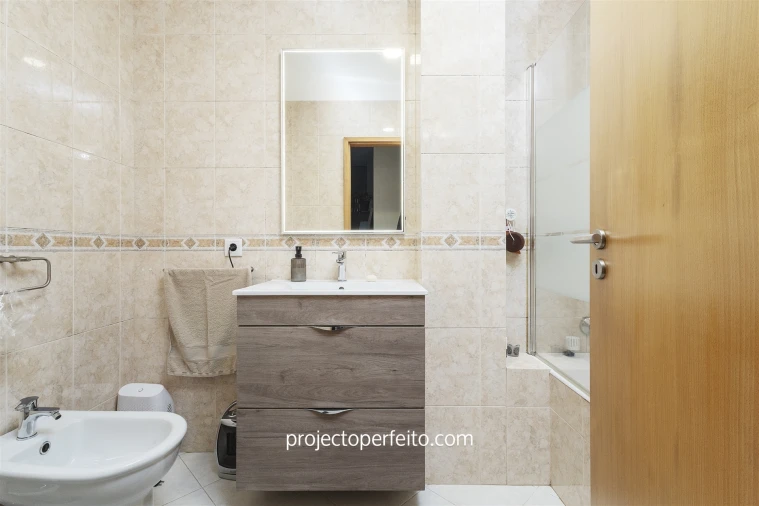 Apartamento T3 para Venda em Espinho Foto 16