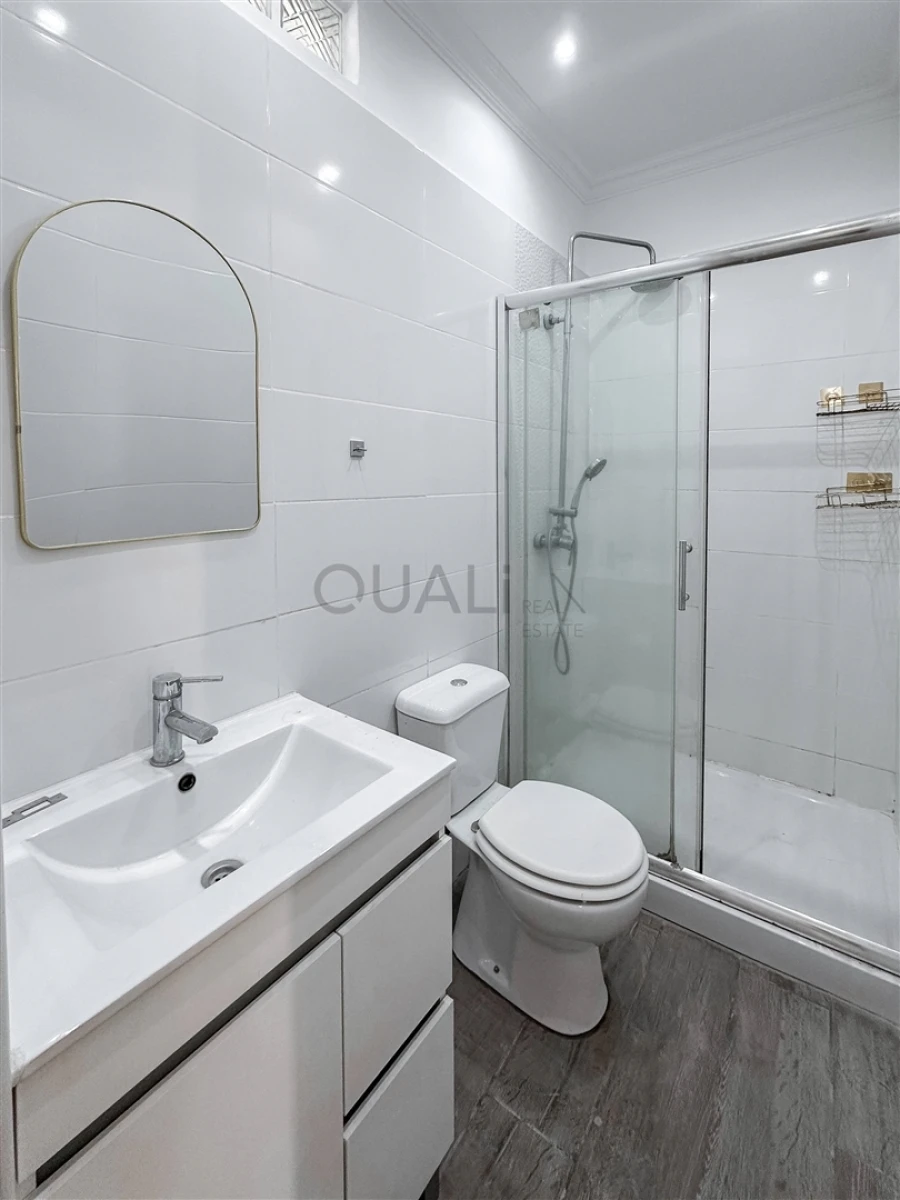 Moradia T4 para Venda em Funchal (Santa Luzia) Foto 19