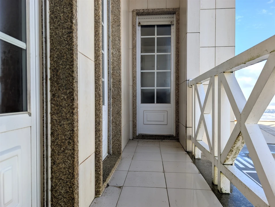 Apartamento T2 para Venda em Gafanha da Encarnação Foto 7
