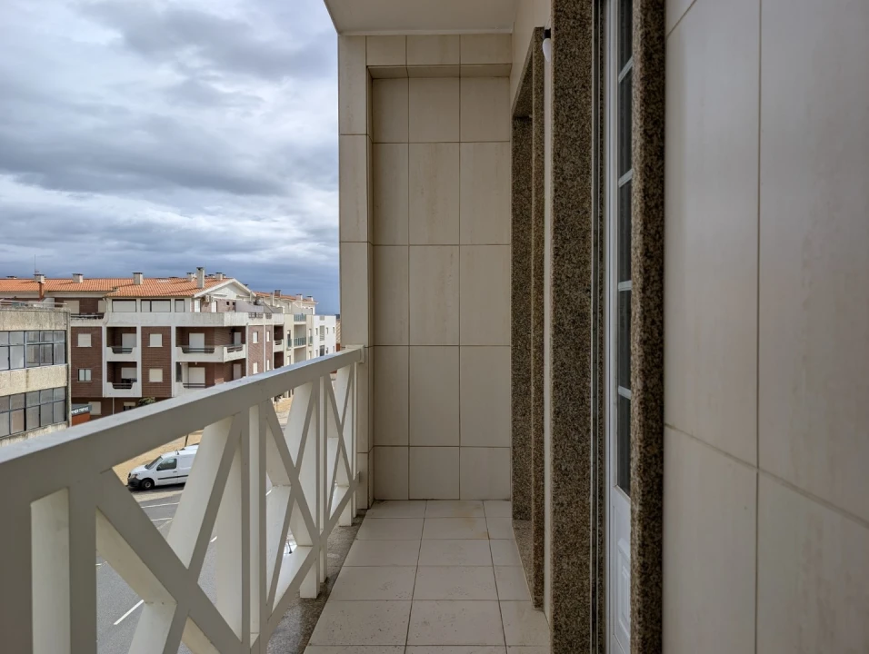 Apartamento T2 para Venda em Gafanha da Encarnação Foto 12