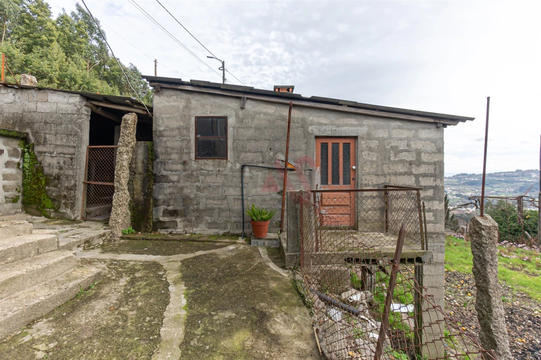 Moradia T2 para Venda em Tabuadelo e São Faustino Foto 4