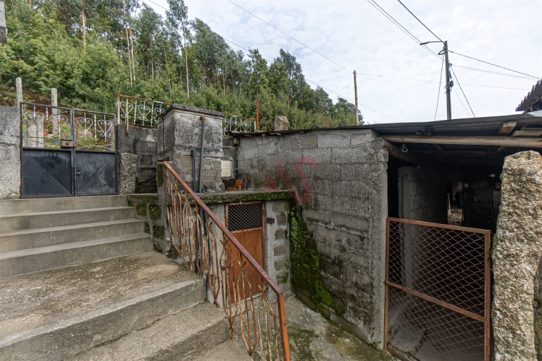 Moradia T2 para Venda em Tabuadelo e São Faustino Foto 5