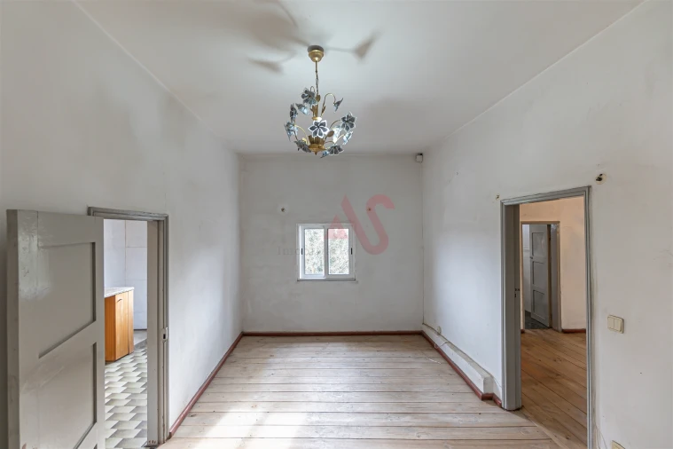 Moradia T2 para Venda em Tabuadelo e São Faustino Foto 8