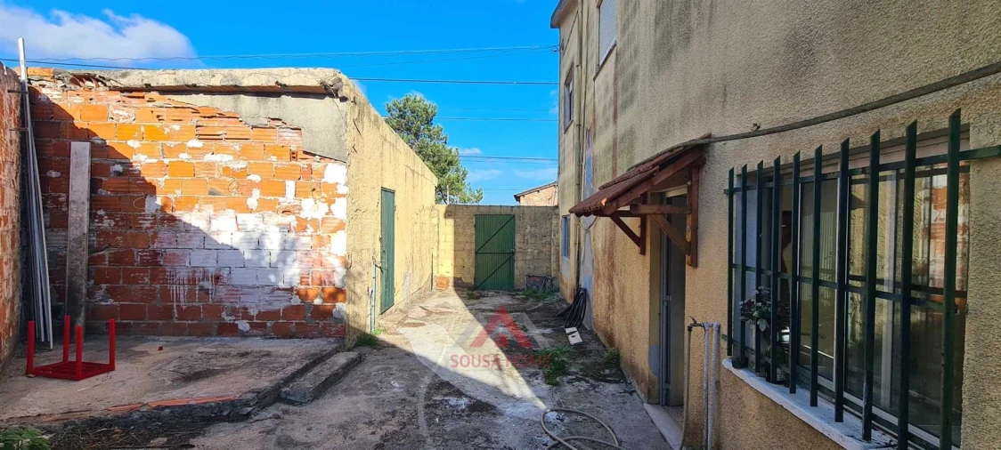 Moradia T5 para Venda em Maceira Foto 5