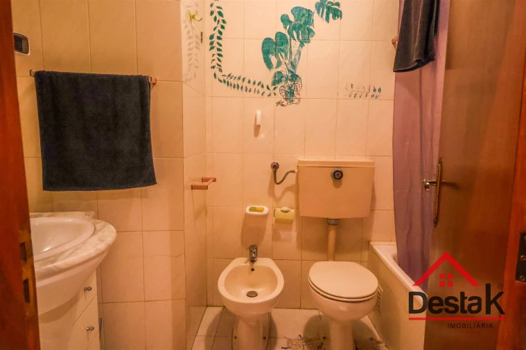 Apartamento T3 para Venda em Viseu Foto 9