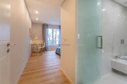 Apartamento T4 para Venda em Carcavelos e Parede