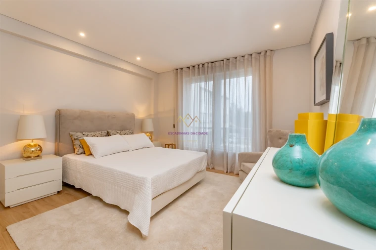 Apartamento T4 para Venda em Carcavelos e Parede Foto 37