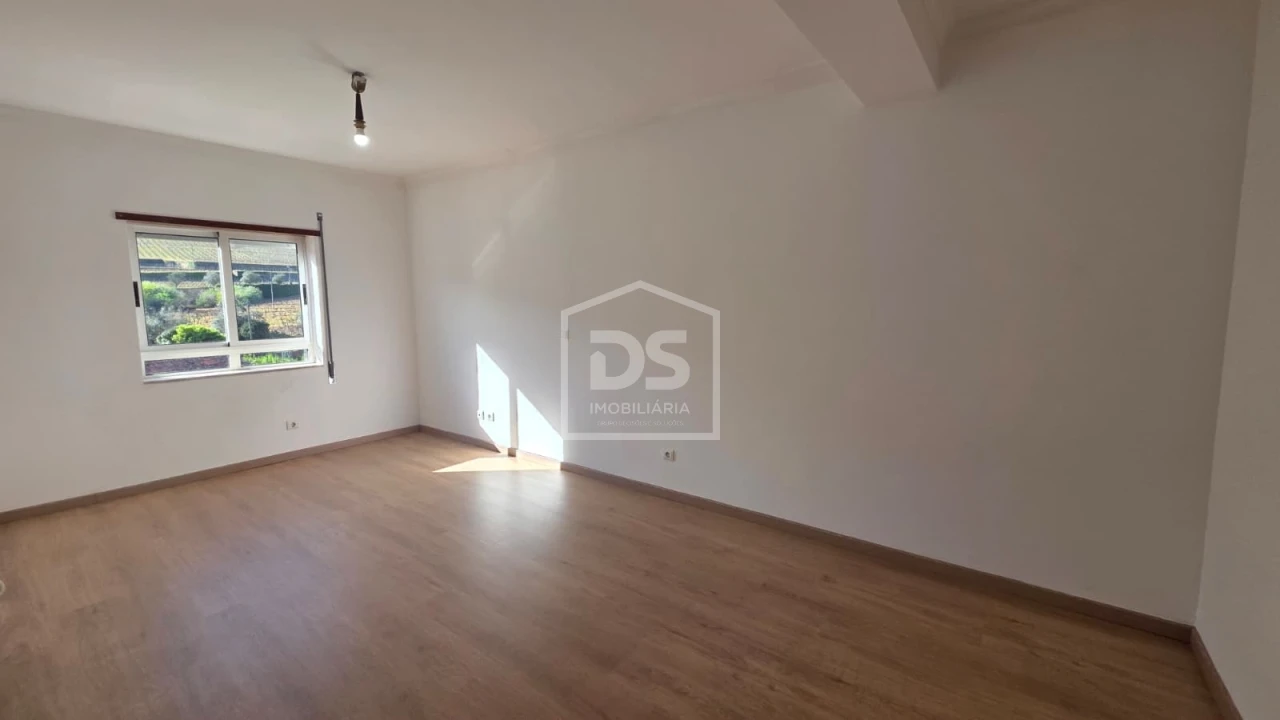 Apartamento T3 para Venda em Peso da Régua e Godim Foto 28