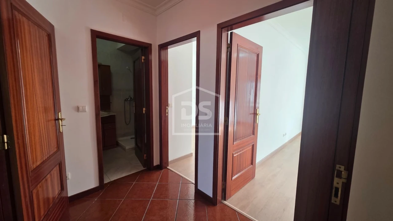 Apartamento T3 para Venda em Peso da Régua e Godim Foto 21