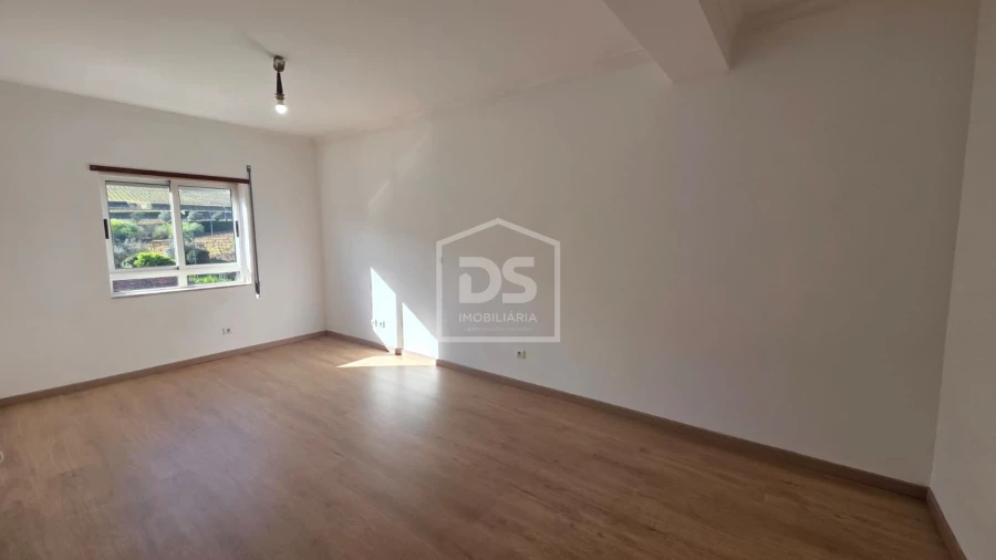 Apartamento T3 para Venda em Peso da Régua e Godim Foto 28