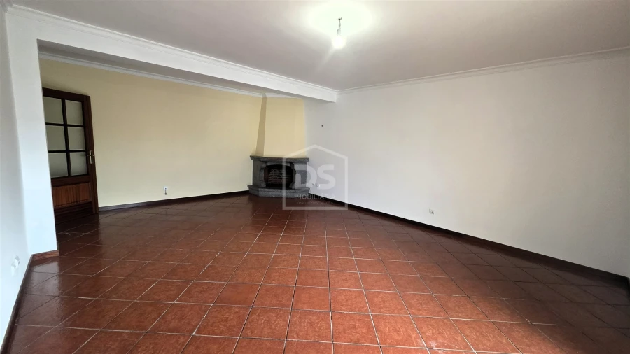 Apartamento T3 para Venda em Peso da Régua e Godim Foto 3