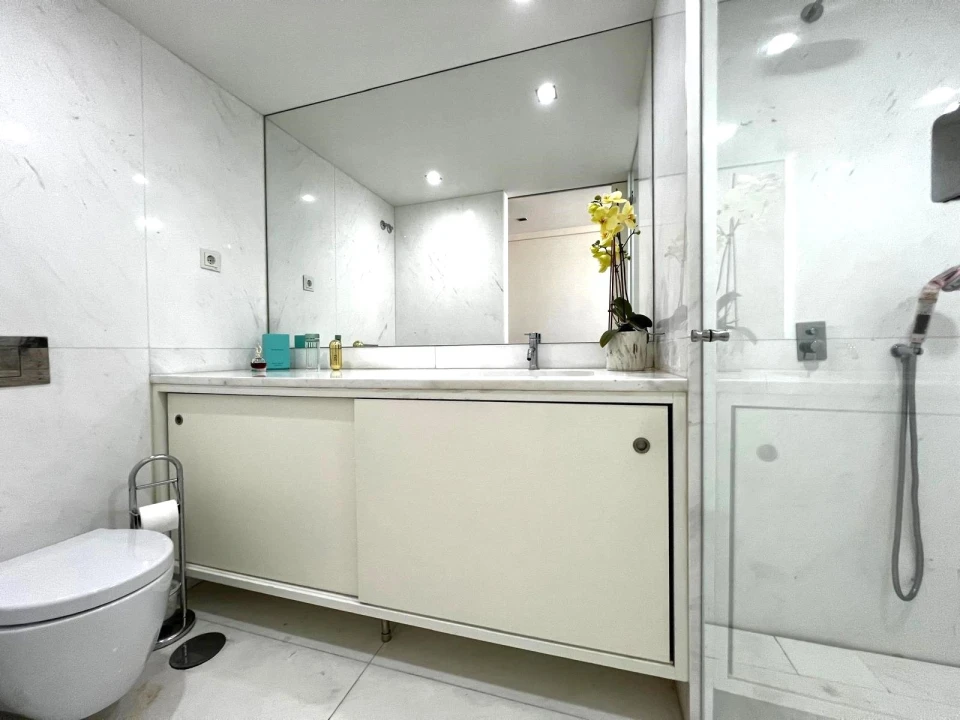 Apartamento T5 para Venda em Matosinhos e Leça da Palmeira Foto 14