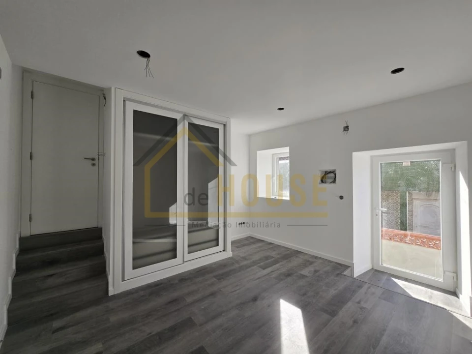 Moradia T3 para Venda em Lourinhã e Atalaia Foto 2