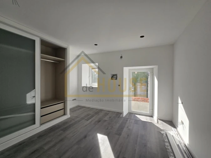 Moradia T3 para Venda em Lourinhã e Atalaia Foto 3