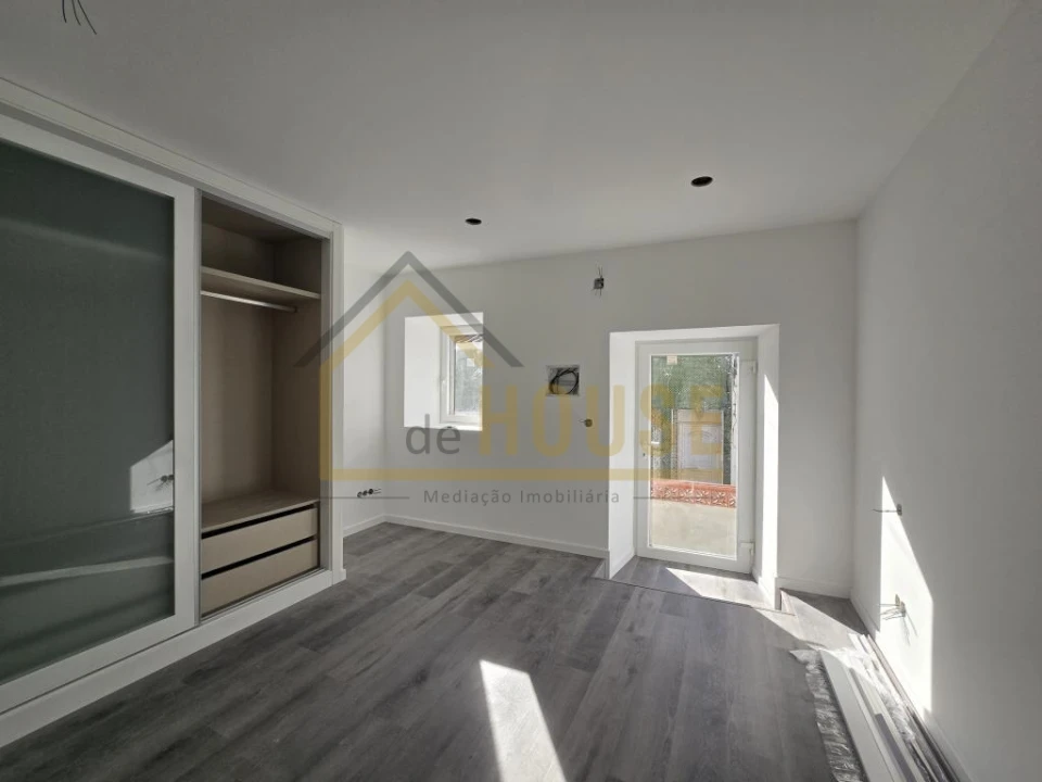 Moradia T3 para Venda em Lourinhã e Atalaia Foto 3