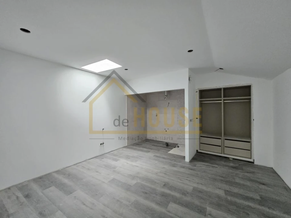 Moradia T3 para Venda em Lourinhã e Atalaia Foto 1