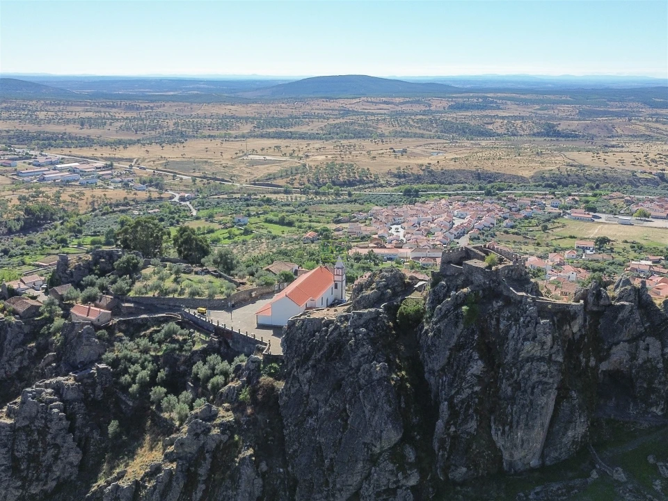 Moradia T2 para Venda em Penha Garcia Foto 58