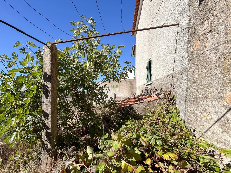 Moradia T2 para Venda em Penha Garcia Foto 51