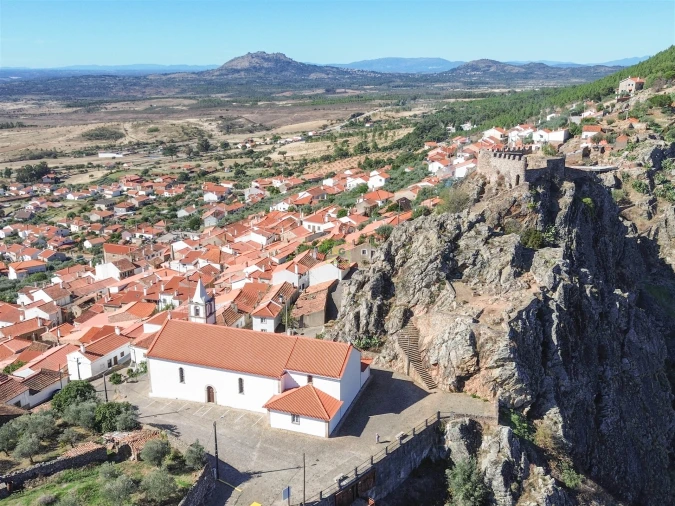 Moradia T2 para Venda em Penha Garcia Foto 60